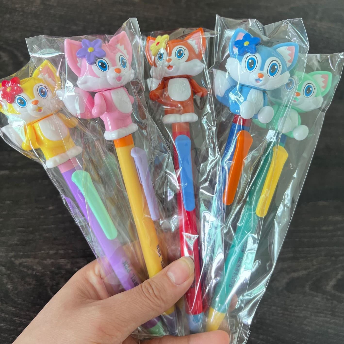 kt cat inflatable pen creative cute ballpoint pen with moving arms Hello Kitty gel pen daily writing quick-drying pen
