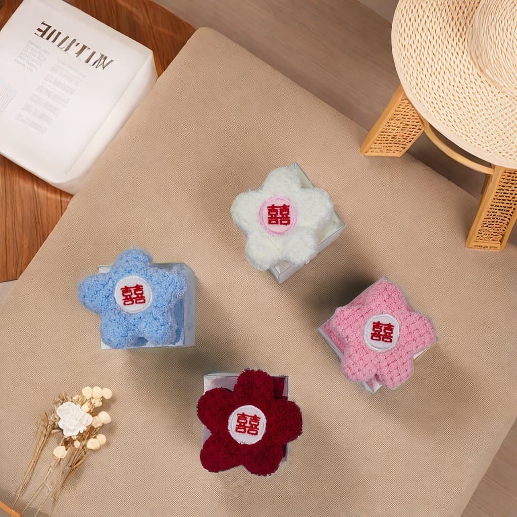 Wedding Favor Towel Wine Red Pineapple Pattern Flower Towel Wedding Candy Box Decoration Wedding Red Scarf