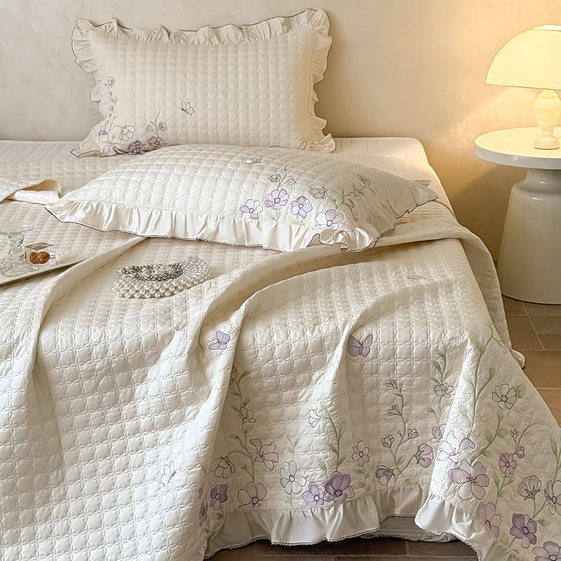 ins Korean girly heart 50 long-staple cotton satin embroidery cotton bed cover three-piece set skin-friendly lace thickened sheets +