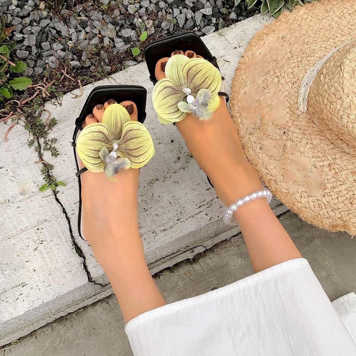 Summer Women's Sandals with Flower Design, Thin Heel, High Heel, Toe Clip, Roman Style, Fairy Style, Outdoor Wear, Niche 2025 New Arrival