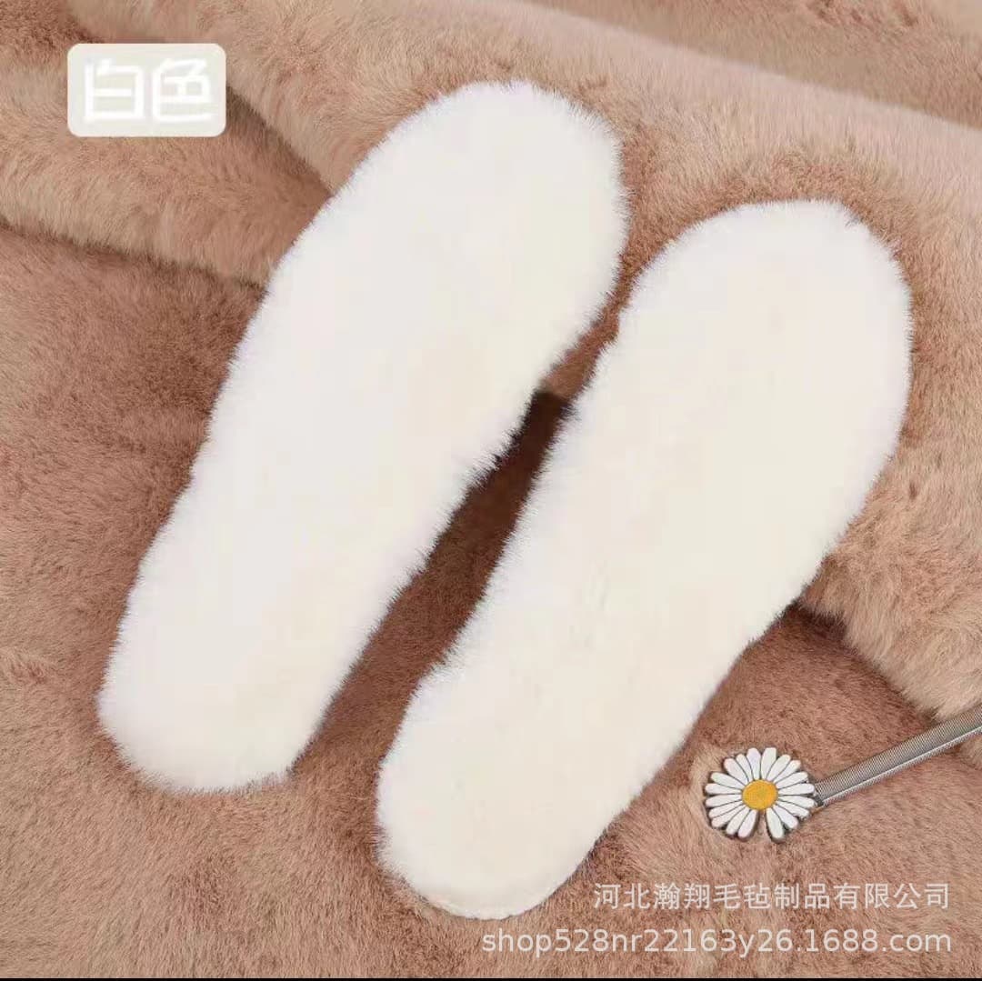 Factory wholesale anti-hair and anti-rabbit hair insoles, extra long and thick, warm and insulated, soft and delicate, height-increasing insoles.