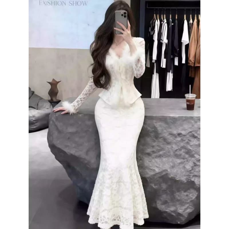 Elegant Waist-Cinching Lace Top and Fishtail Skirt Women's 2026 Spring New Collection Stunning Set for Important Occasions