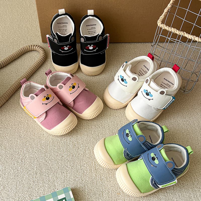 Children's Canvas Shoes Boys White Shoes Summer Style Girls Kindergarten Baby Soft Sole Casual Shoes