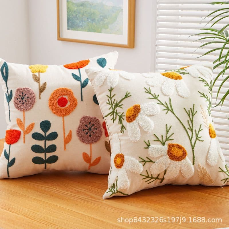 American country style light luxury high-end embroidered throw pillows for sofas, living rooms, and beds with a premium feel. (Pillowcase without insert)