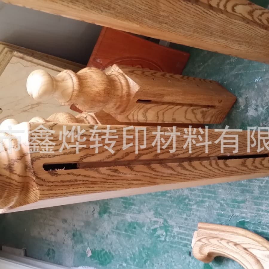 Furniture watermark material solid wood printing technology water transfer printing technology training guidance and teaching