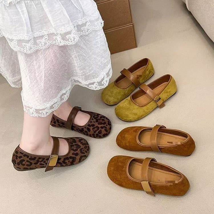 Vintage Round-Toe Mary Jane Flat Shoes for Women 2026 Summer New Collection, Soft Flat Sole, Pair with Dresses