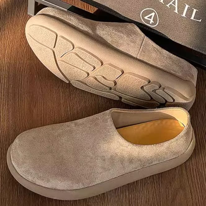Trendy Commuter Birkenstock Shoes Couples Enclosed Toe Unisex Mules Suede Leather Chunky Mule Slippers Casual Sandals