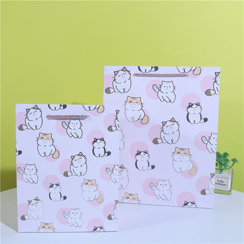 Pet Cat Store Hello Kitty Series Paper Gift Bags Wholesale Available Silver Heat Processing Handbag Shape Festival Gifts