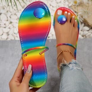 Summer Sandals Women Outdoor 2025 New Foreign Trade European and American Thin Strap Women Flat Toe Clip Sandals