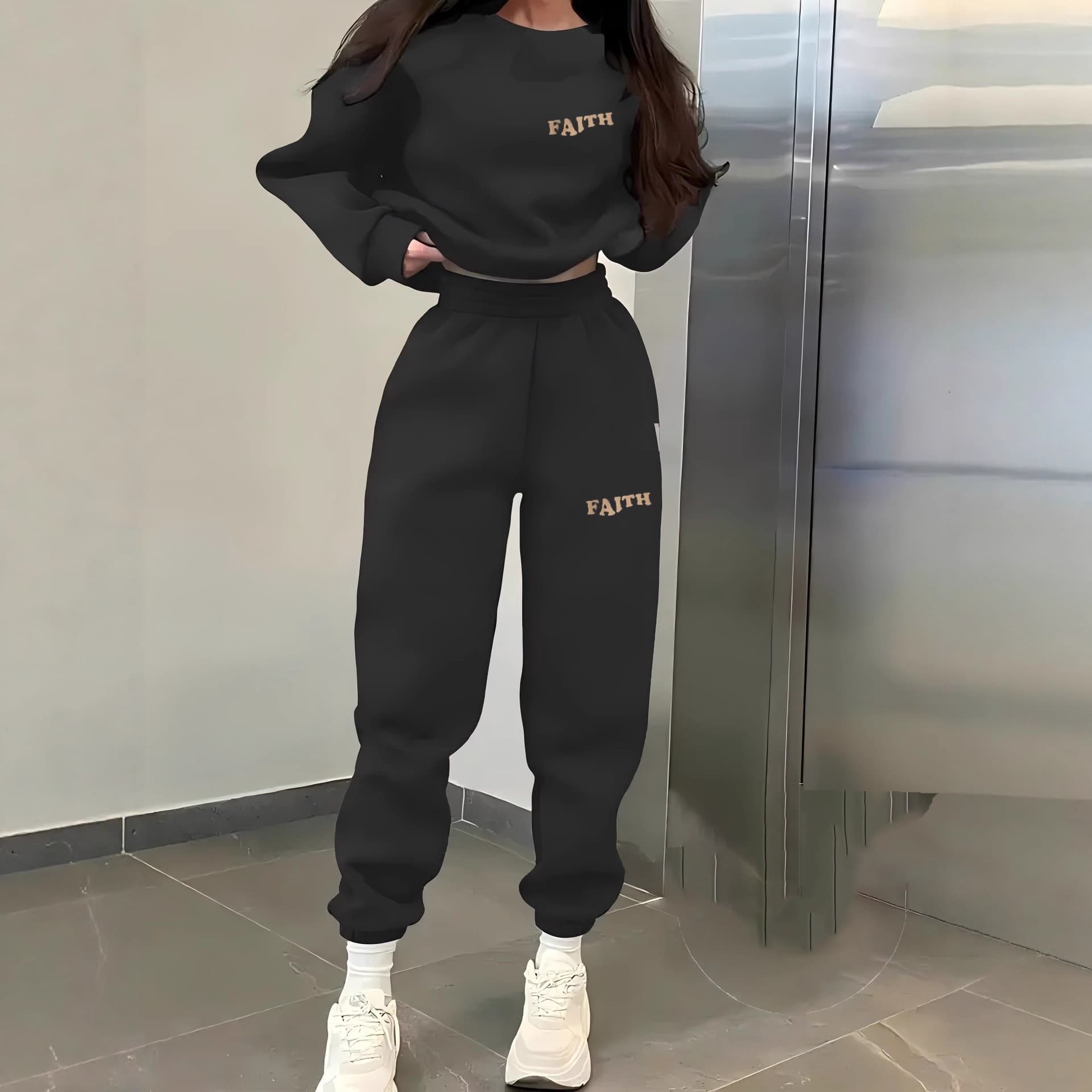 2025 New Women's Velvet Casual Sportswear Fashionable Sweatshirt and Pants Two-Piece Set Autumn Winter Round Neck Sweatsuit
