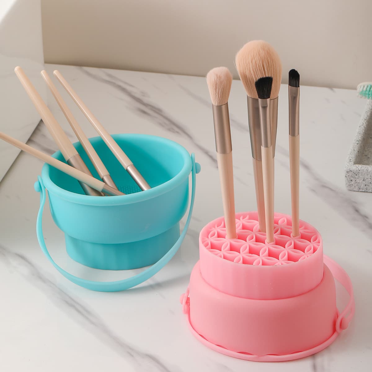 New makeup brush cleaning bowl silicone powder puff storage rack beauty egg cleaning artifact drying tool