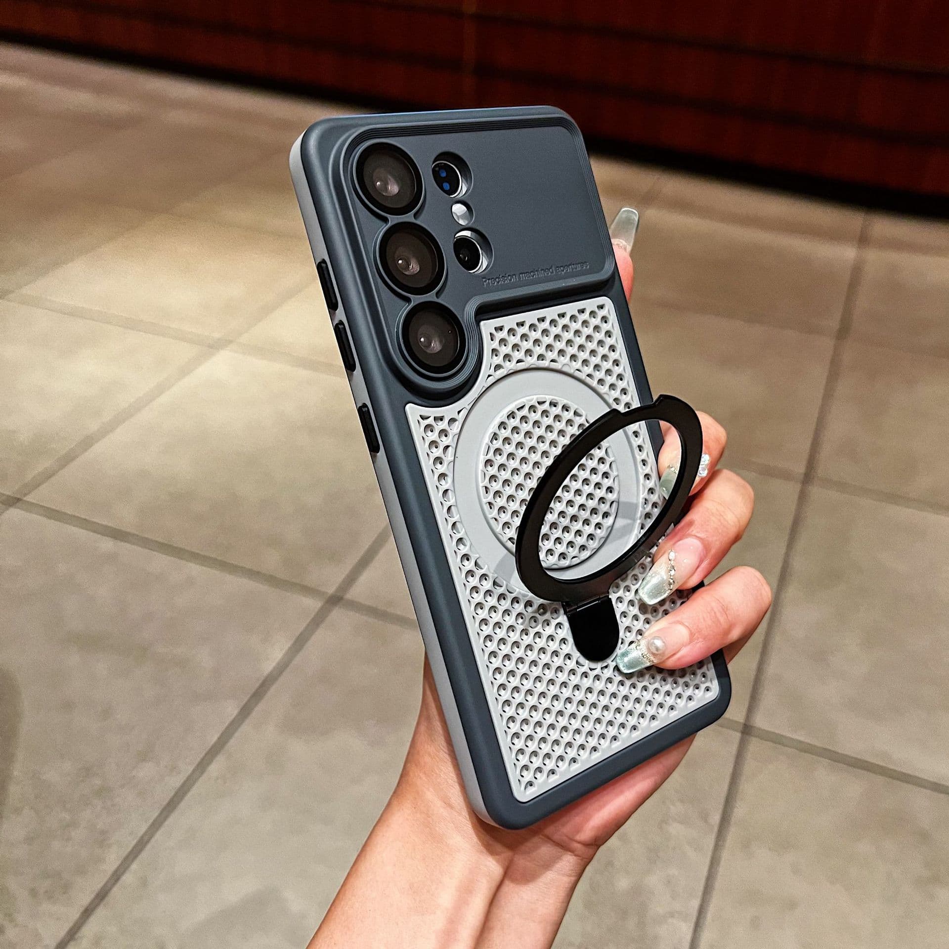 Summer honeycomb cooling suitable for Samsung s26ultra mobile phone case s25ultra magnetic suction s24ultra all-inclusive for women