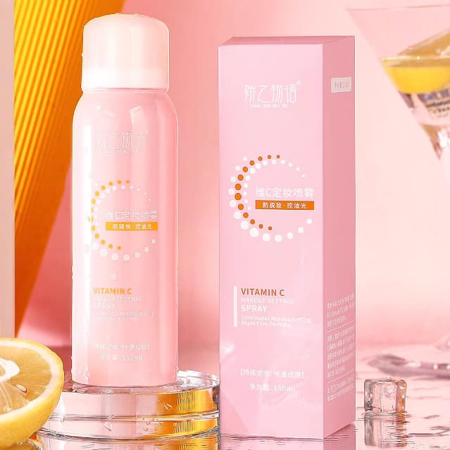 Vitamin C Setting Spray Hydrating Toner Quick Film Formation Non-Floating Powder Oil-Control Setting Spray