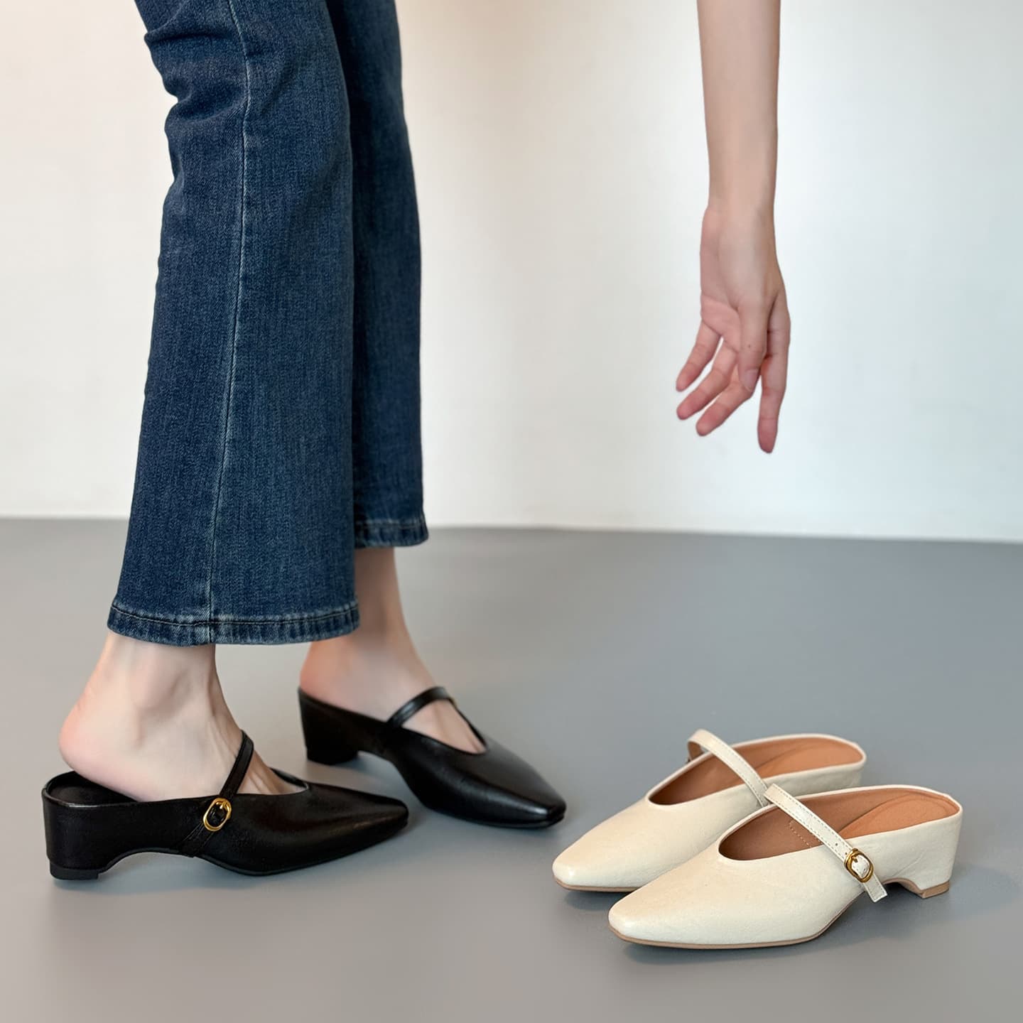 Sheepskin Version~ 5CM Height Increase Pointed Mule Shoes for Women Summer Wear, One-Strap Buckle French Closed-Toe Half Slippers