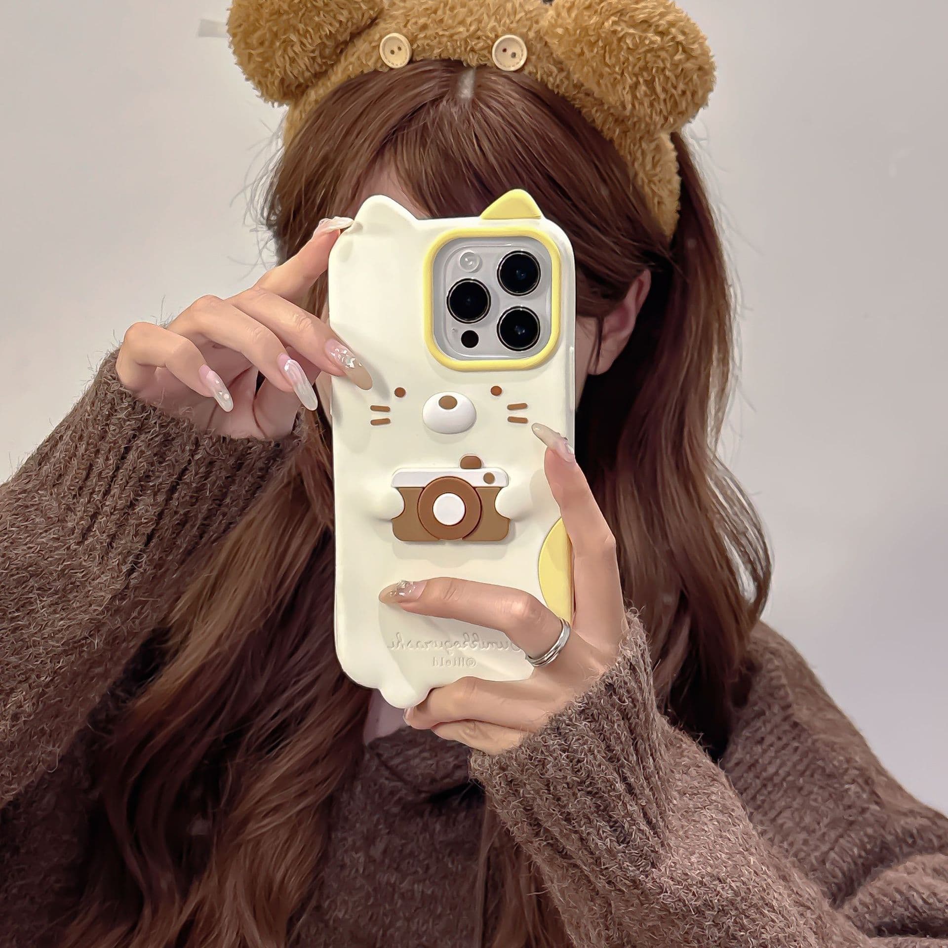 Cartoon Cute Cat with Camera iPhone16 Apple 15 Suitable for 13/14Pro Max Phone Case Anti-Fall Cover