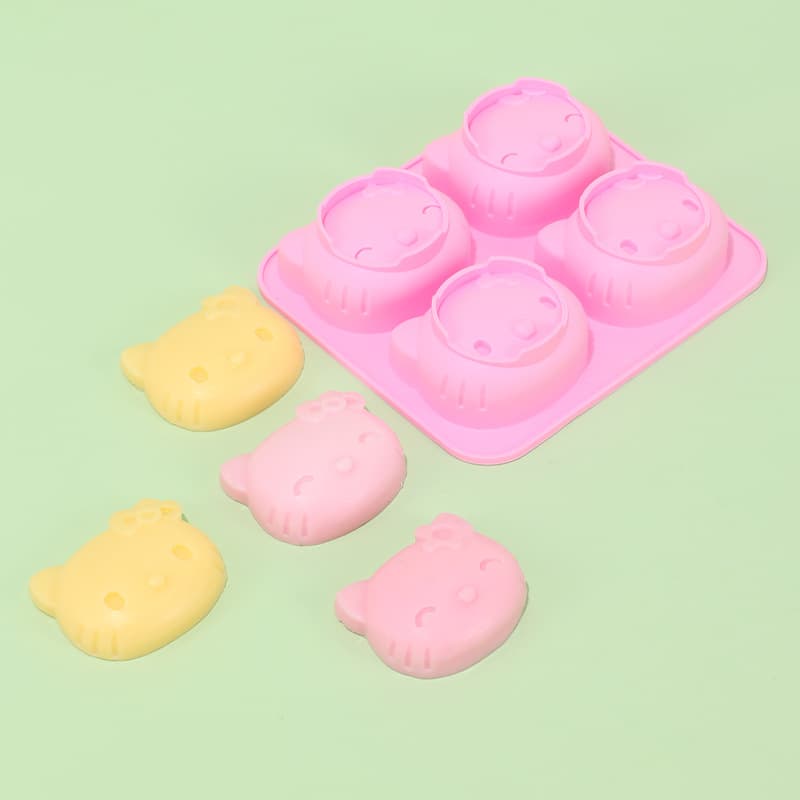 Silicone 4-Cavity Cat Cake Mold Cartoon Expression Soap Mold Chocolate Mold DIY Baking Mold