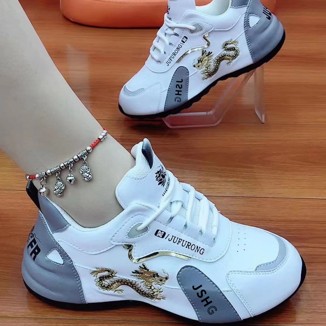 Cross-Border Dropshipping Couple Shoes 2025 Color Matching Leather Soft Sole Casual Shoes for Men and Women Lightweight Casual Sports Shoes for Women