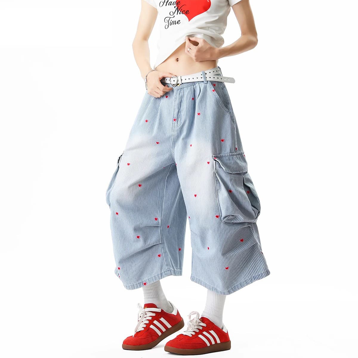 Designed with Heart Embroidery Cargo Capri Pants for Men and Women Summer Niche Pleated Multi-Pocket Loose Casual Shorts