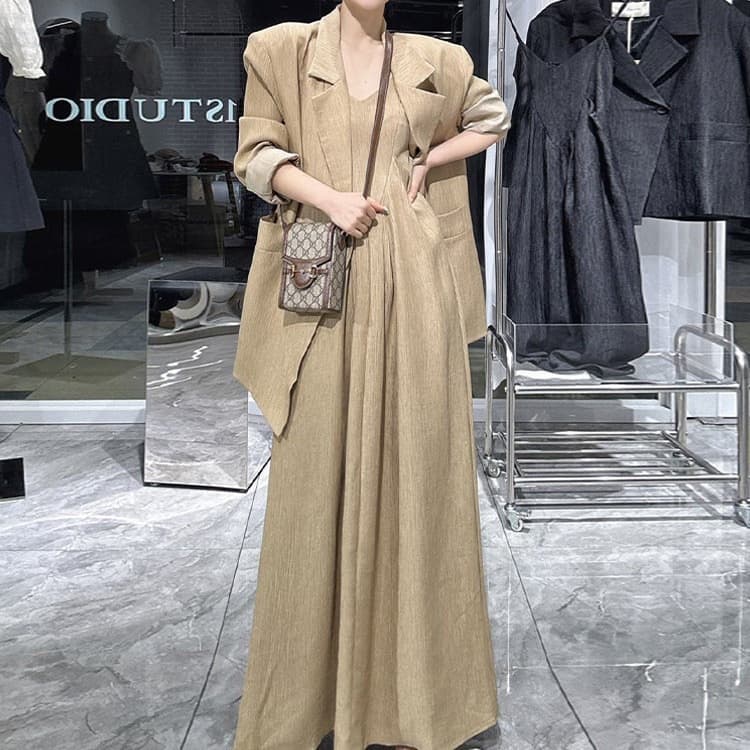【In Stock】Plus Size Women's New Spring/Autumn Outfit for Curvy MMs: Loose Jacket with Spaghetti Strap Long Dress Two-Piece Set 5027