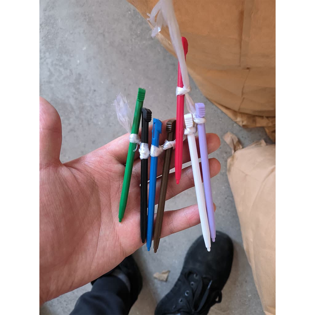 2DS integrated plastic resistive pen suitable for Nintendo game console mobile stylus point stylus pen