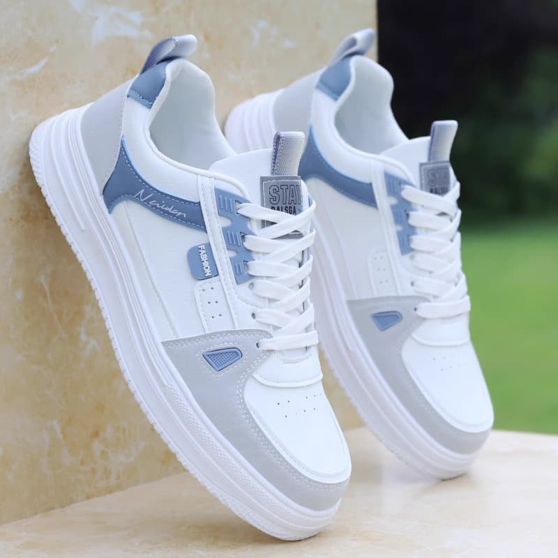 Men's Autumn Casual Lightweight Sports Shoes Waterproof Non-Slip Versatile White Sneakers Student Platform Trendy Running Shoes