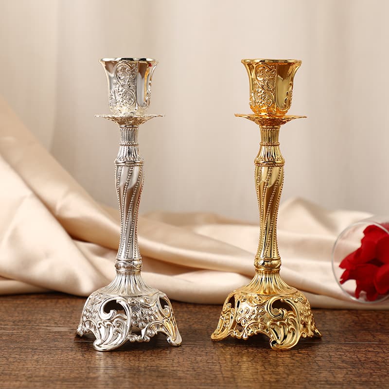 European classical style candle holder, retro exquisite pattern candle holder lighting, practical decoration, candle holder crafts