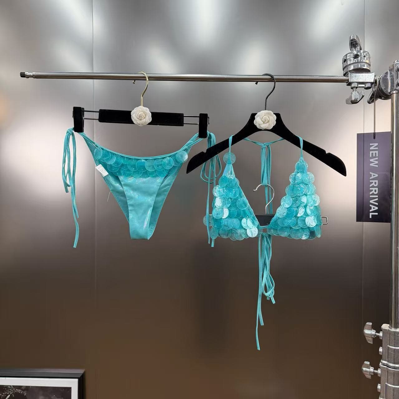 2026 New Light Luxurious Sequin Decorated Strap Bikini Split Swimsuit Women's Vacation Sexy Bikini Set