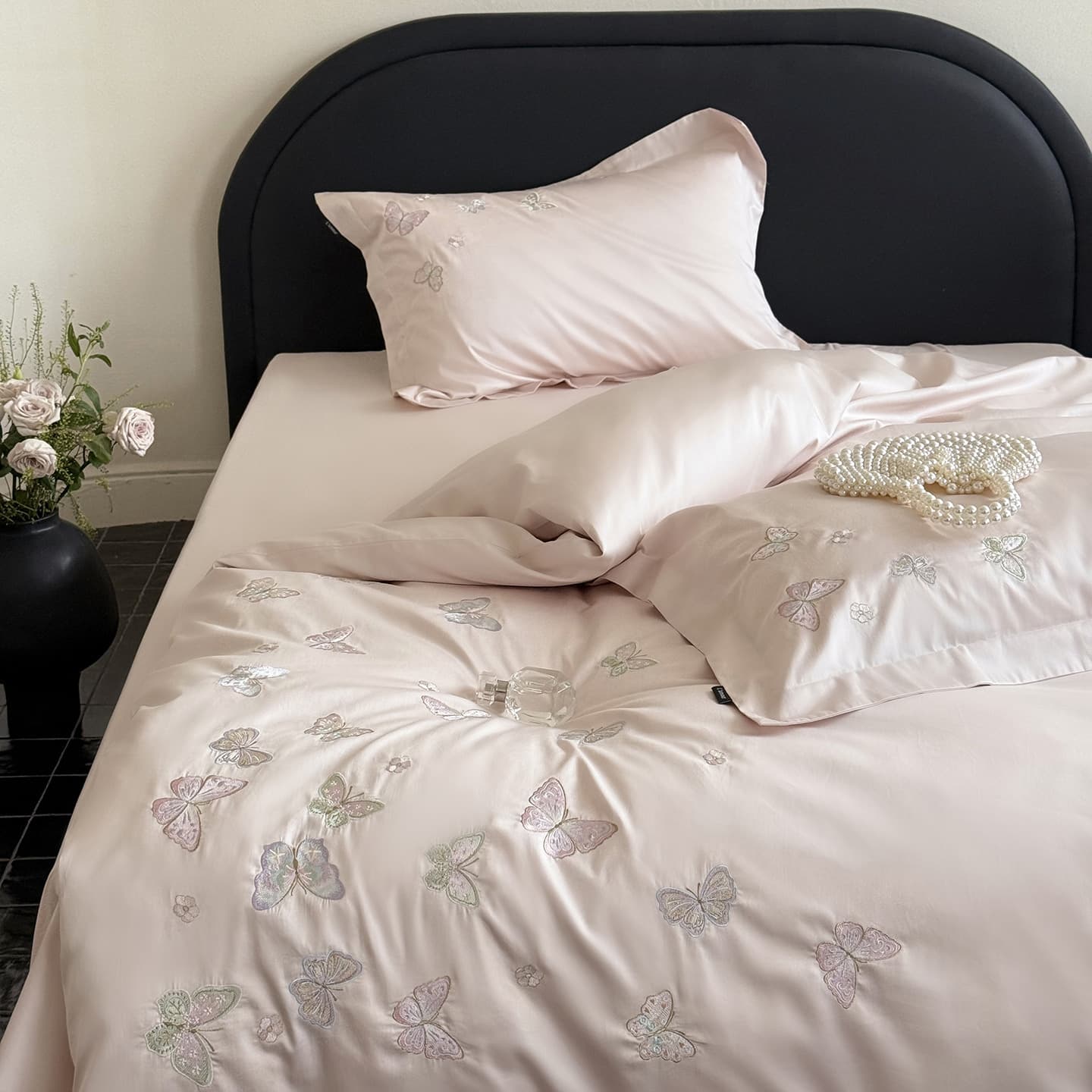 Premium Luxury 100s Xinjiang Long-Staple Cotton Embroidered 4-Piece Bedding Set - Fitted Sheet, Flat Sheet, Duvet Cover, Pillowcases