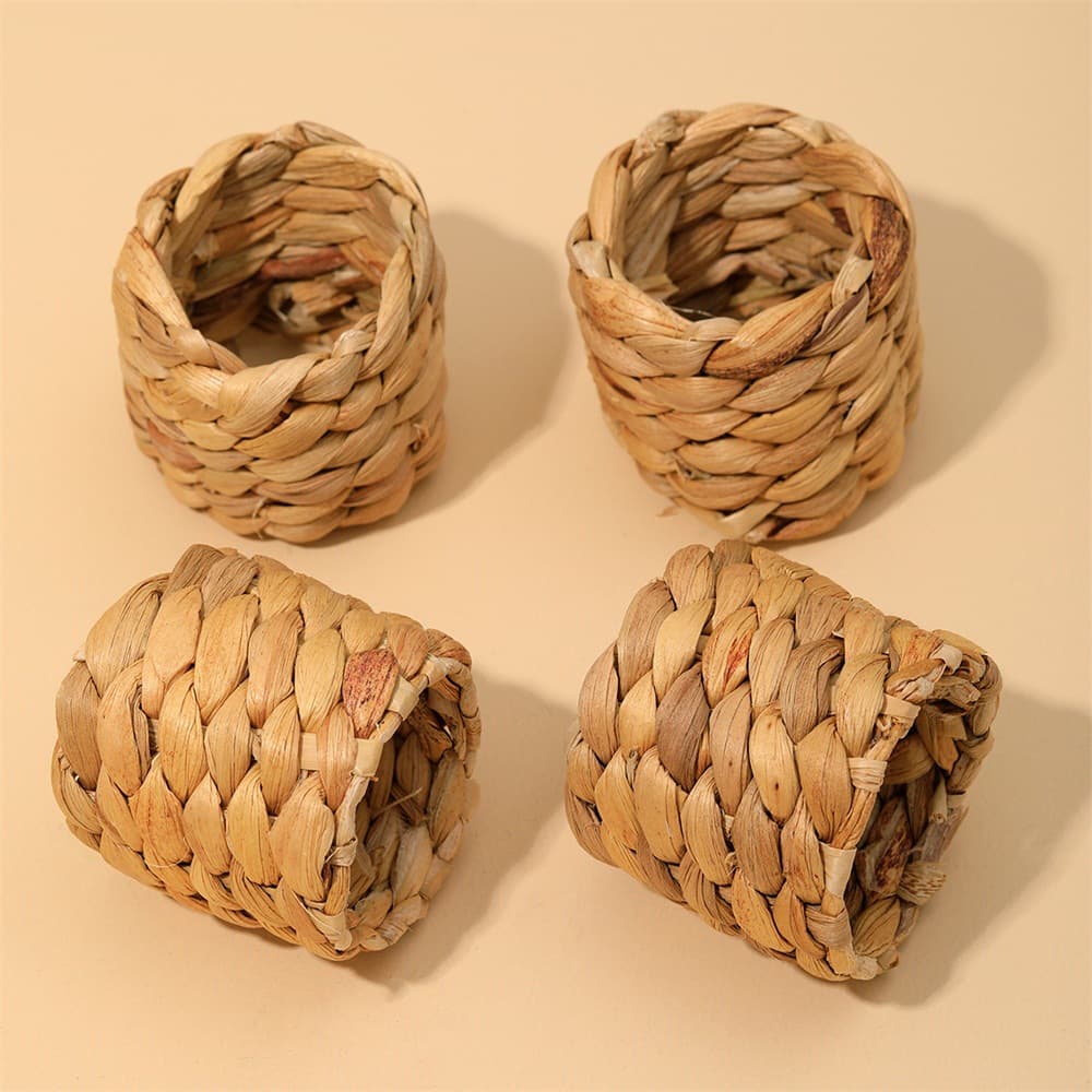 European and American Corn Husk Material Water Hyacinth Napkin Buckle Rope Napkin Ring Straw Napkin Ring Mouth Cloth Ring Wholesale