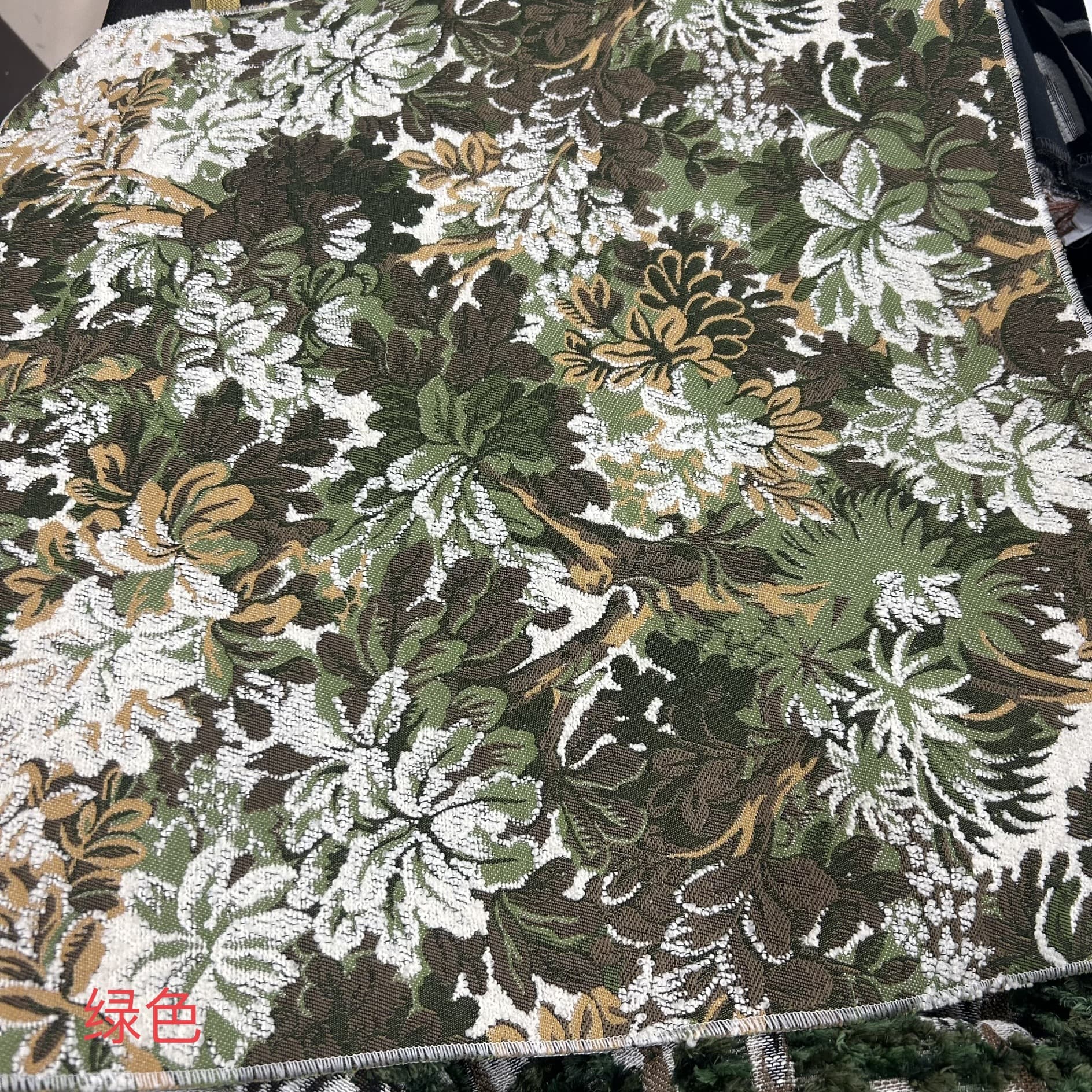 Chenille Jacquard Sofa Fabric with Green and Blue Plant Patterns, American-style Jacquard Sofa Cloth, Single Chair Material