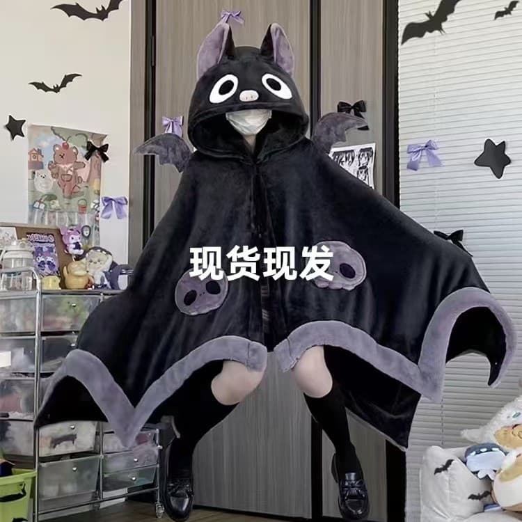 Girls Cartoon Bat Coral Fleece Robe, Women's Winter 2025 New Thickened Shawl Cape Hooded Homewear