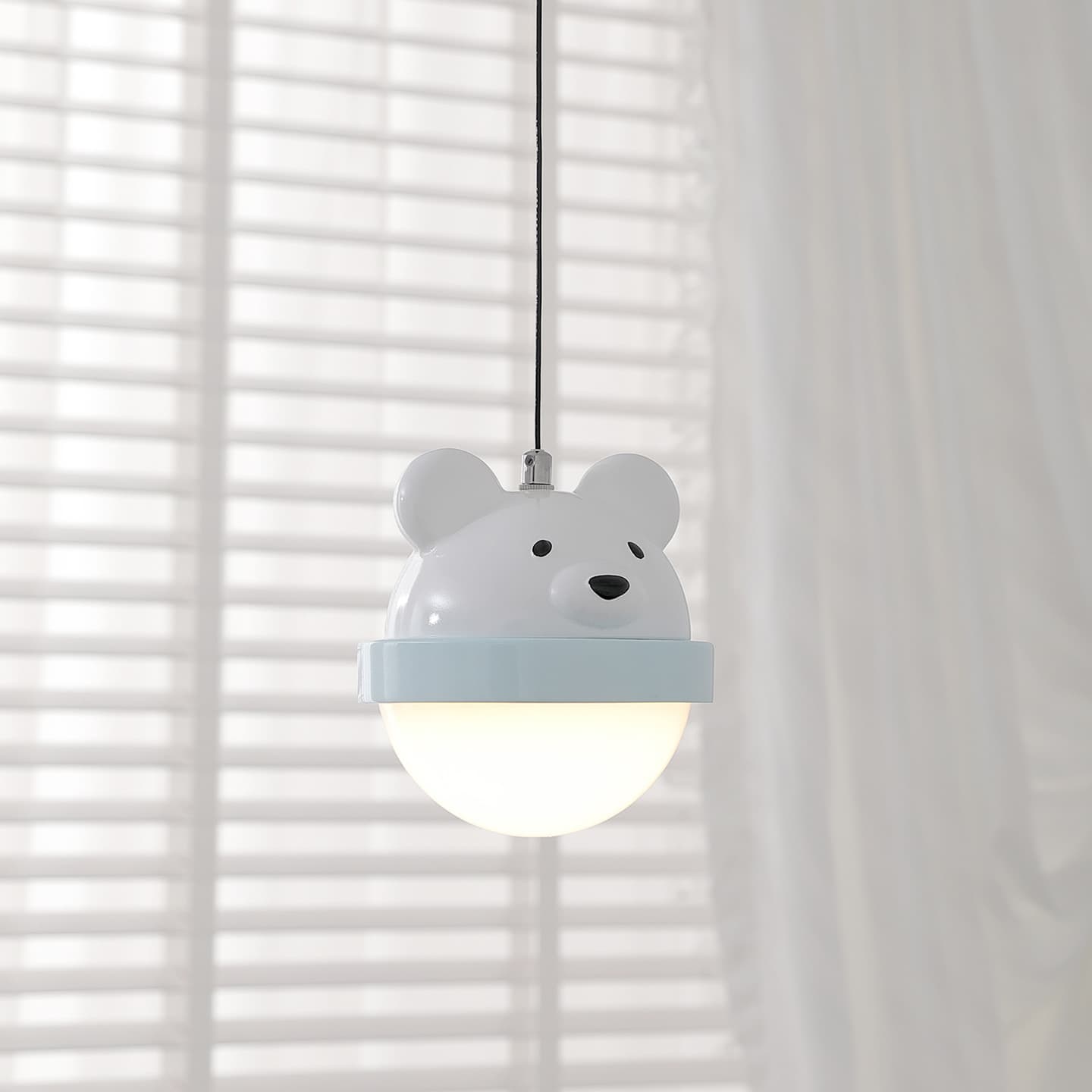 French cream style children's room chandelier, warm and high-end designer cute bedroom bedside small chandelier