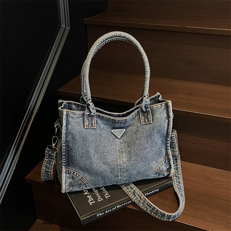 Korean high-end niche tote portable denim bag 2026 new summer versatile armpit crossbody bag trend