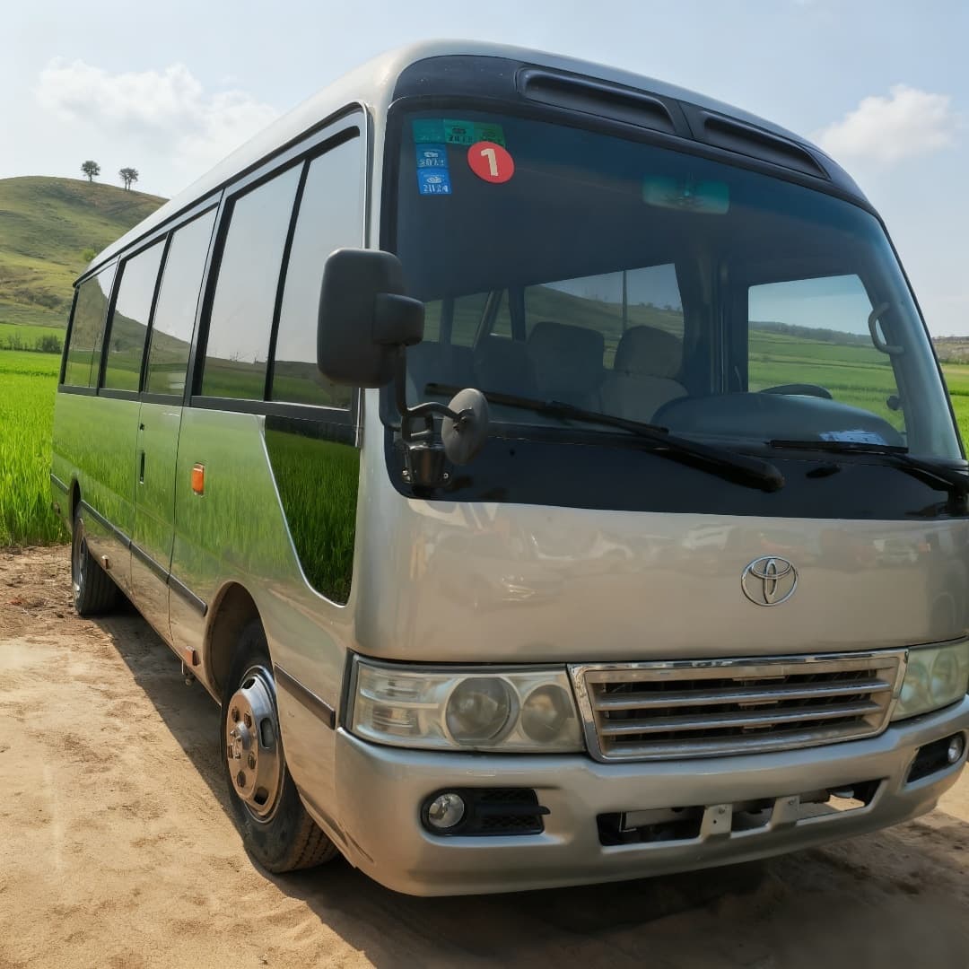 Coaster with procedures 23-seater, bus premium used Yutong 50-seater, Euro III emission minibus