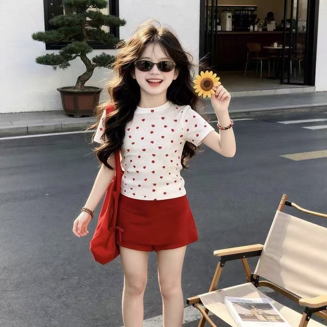 Girls' summer suit 2026 new style girls fashionable children's love short-sleeved t-shirt red skirt pants trendy