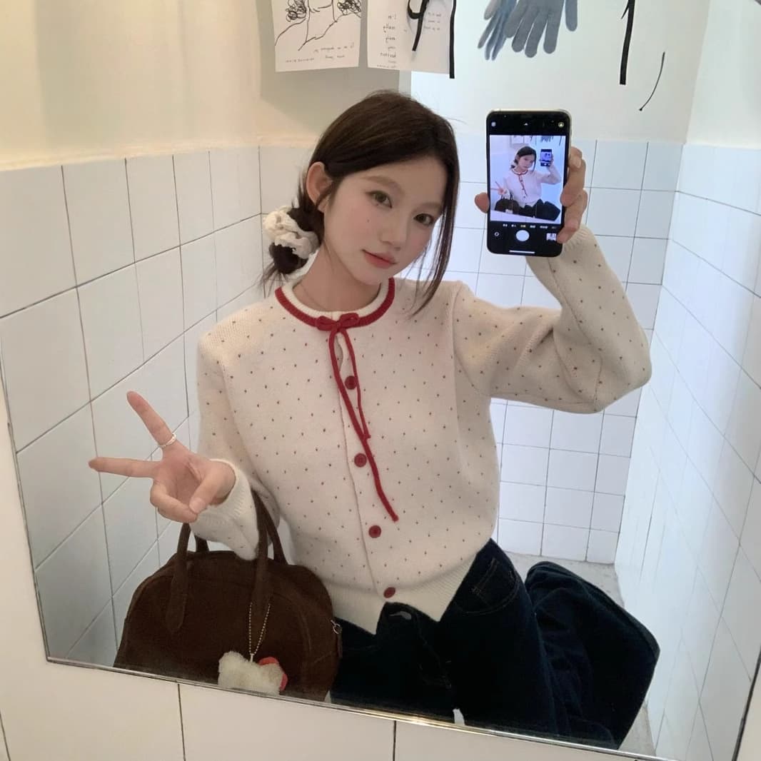Women's Sweet Jacquard Knit Cardigan, Autumn/Winter Bowknot Design, High-End Sweater Coat, Regular Shoulder Top
