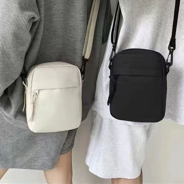 Minimalist Solid Color Crossbody Mini Square Bag for Men, Casual Shoulder Bag, Lightweight Phone Bag