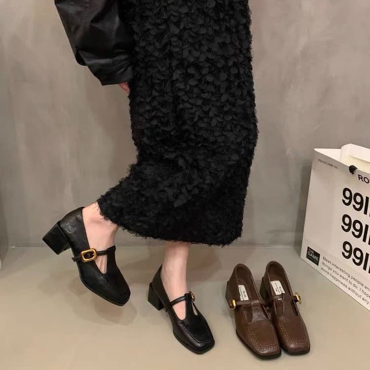 French retro square toe thick heel single shoes for women spring and autumn new evening style Korean version fairy high heels Mary Jane small leather shoes