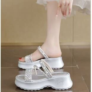 2026 Thick-Soled Rhinestone Slide Sandals for Women Summer Fashionable Flat Beach Sandals for Dresses