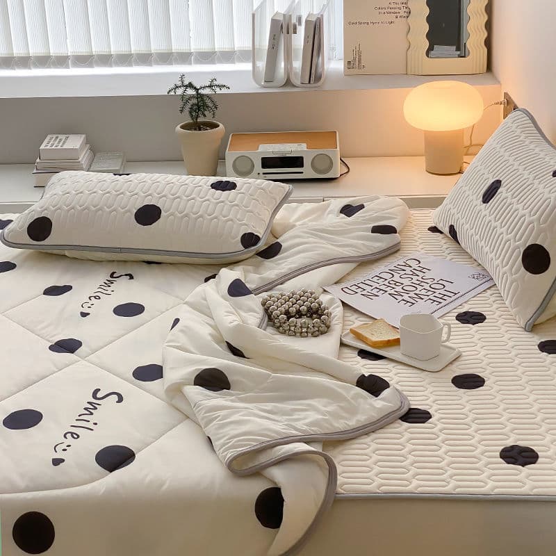 Summer minimalist polka dot latex cooling mat four-piece set, dormitory soft mat three-piece set, home machine washable cooling mat two-piece set