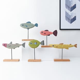 American Vintage Distressed Wooden Small Fish Figurine for Bedroom, Kids Room, Living Room, Desk, Counter, Solid Wood Decoration