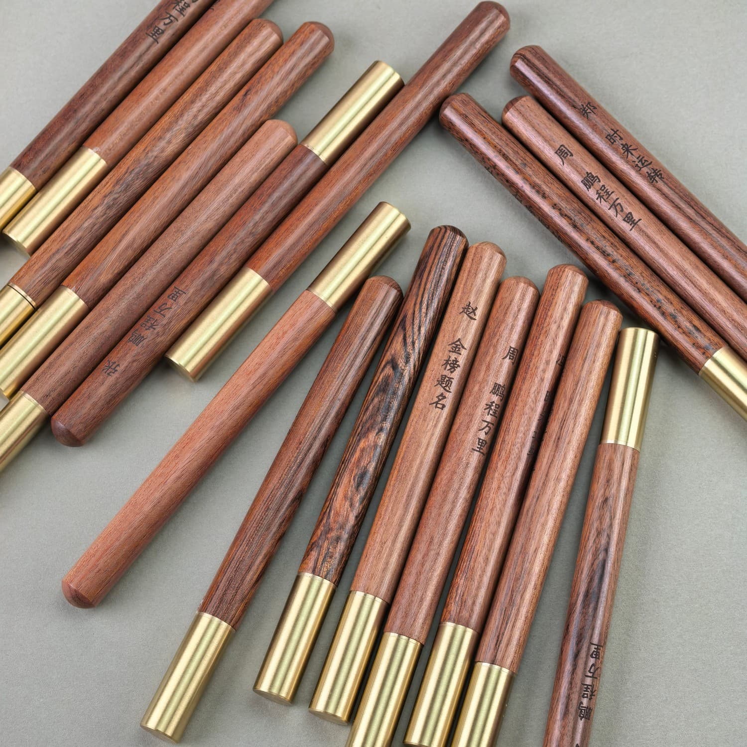 Cultural Creative Hundred Family Surnames Rosewood Pen Craft Pen Sandalwood Signature Pen Gel Pen Brass Advertising Pen Fountain Pen Logo Engraving