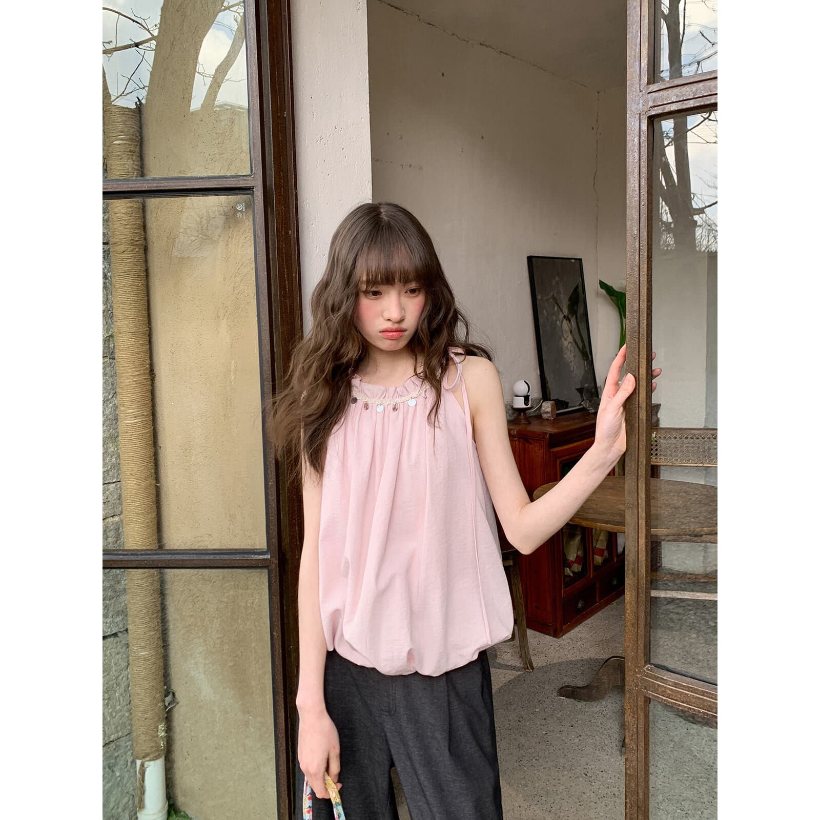 Shell Lace Bud Halter Vest Top Women Summer 2026 New Fashionable Age-Reducing Blouse