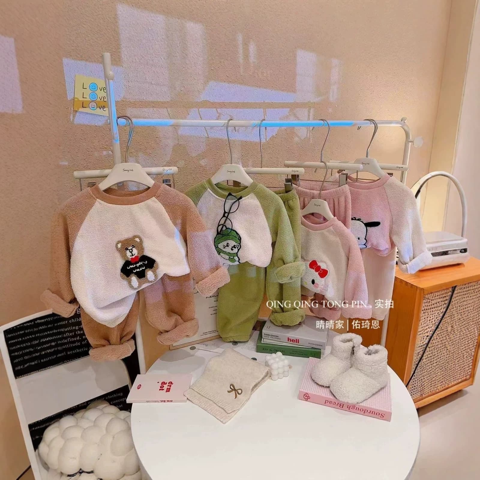 Yunduo cotton winter new children's raglan cartoon home clothes men's and women's baby pajamas set plus velvet thickening fashion
