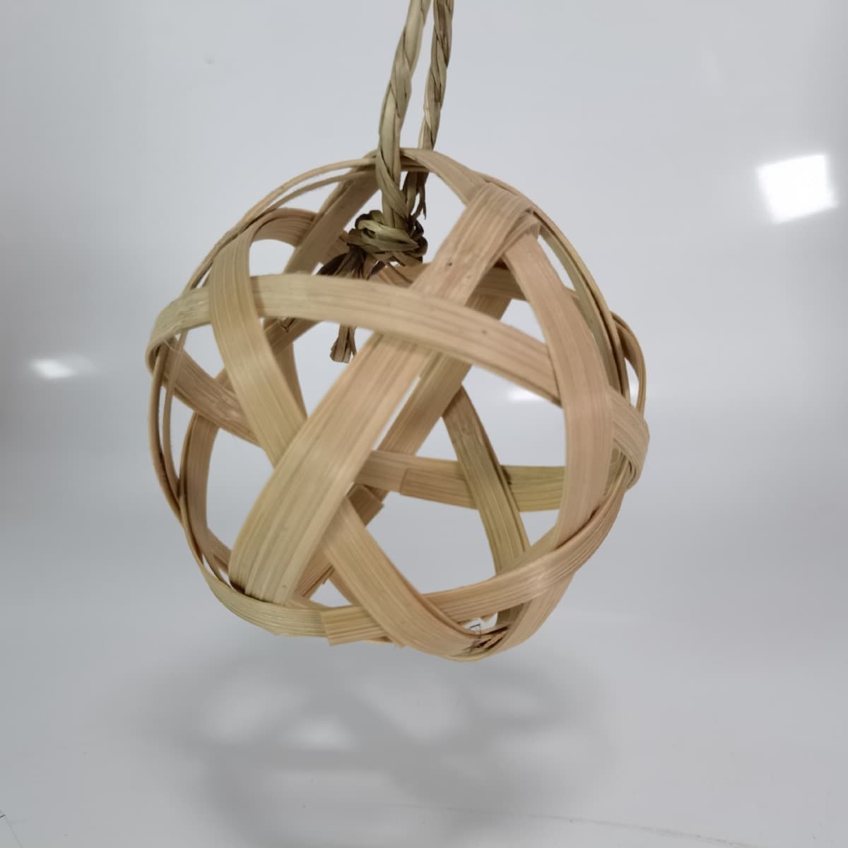 Small Pet Toy Bamboo Woven Cuju Ball Hand-Woven Small Bamboo Ball Movie Short Video Vintage Shooting Prop