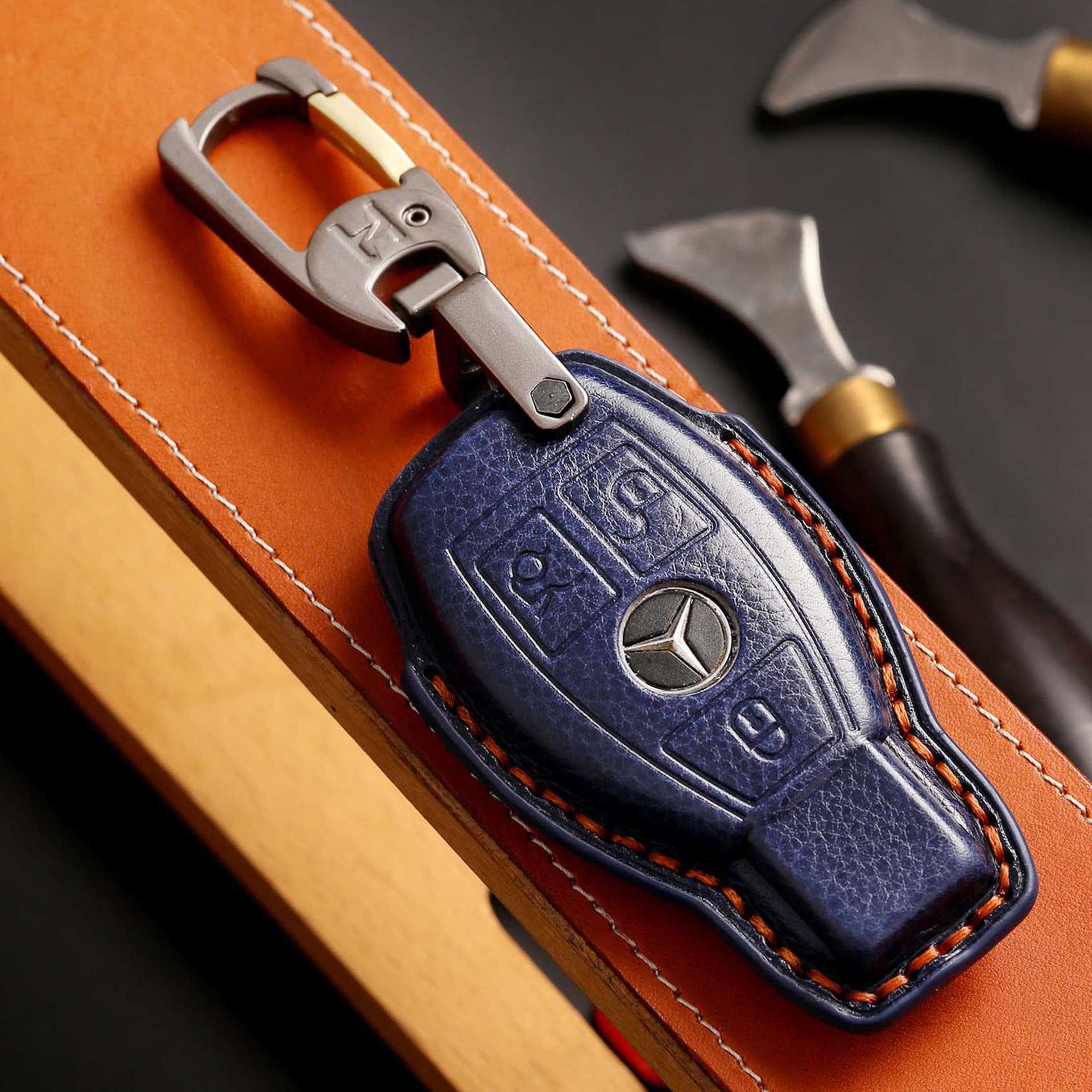 High-Quality Key Case Cover for Mercedes-Benz C-Class C200/GLC260L/E-Class GLE/GLA-Class B-Class S-Class Car Keychain Shell