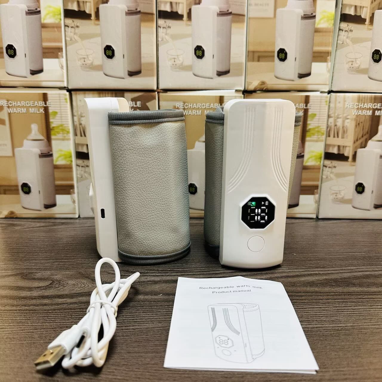 Rechargeable baby bottle warmer, portable, waterless, wireless, constant temperature baby bottle warmer.