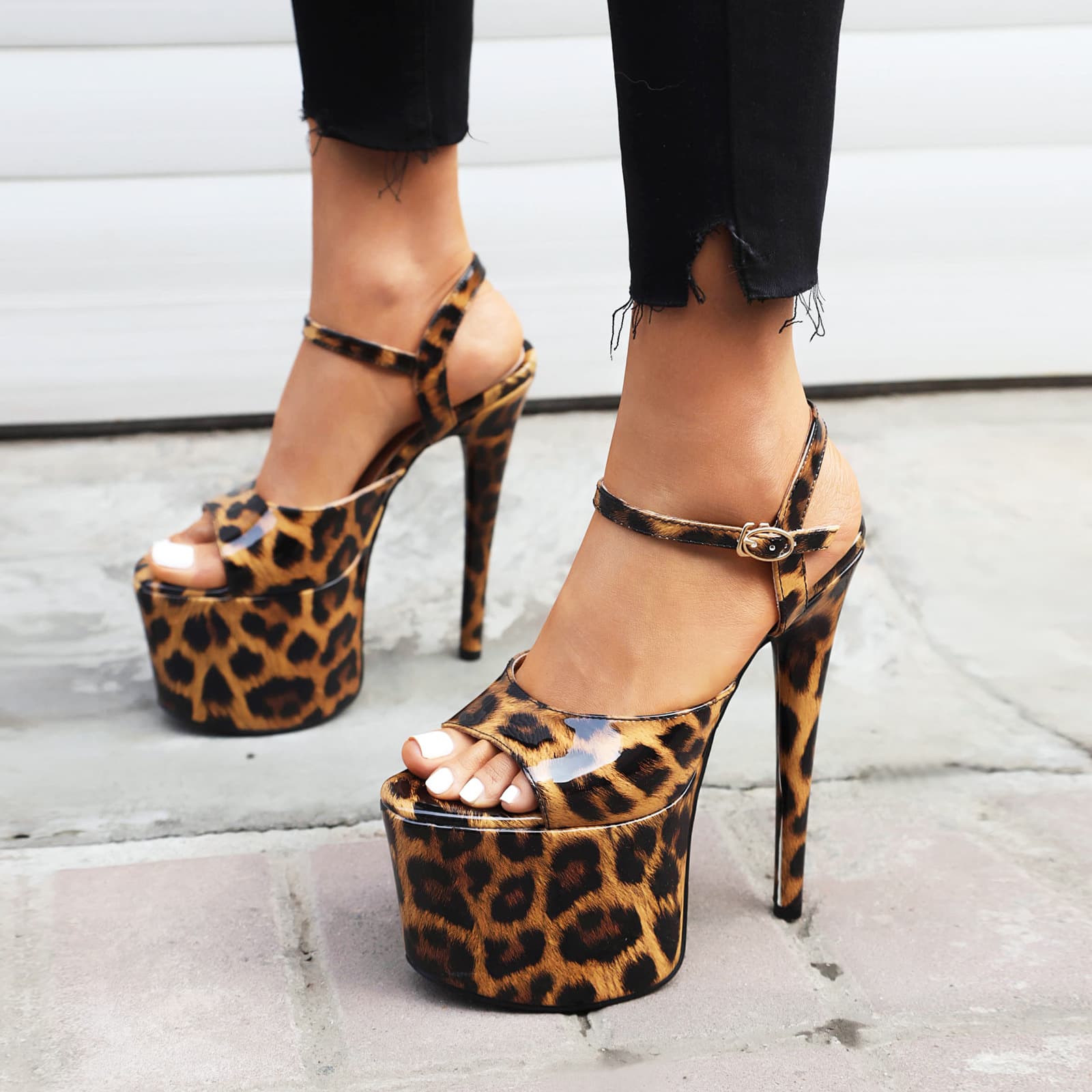 23 Spring Peep Toe European and American Shoes Buckle Peep Toe Sandals Platform Heel Sandals Nightclub Shoes Export Shoes