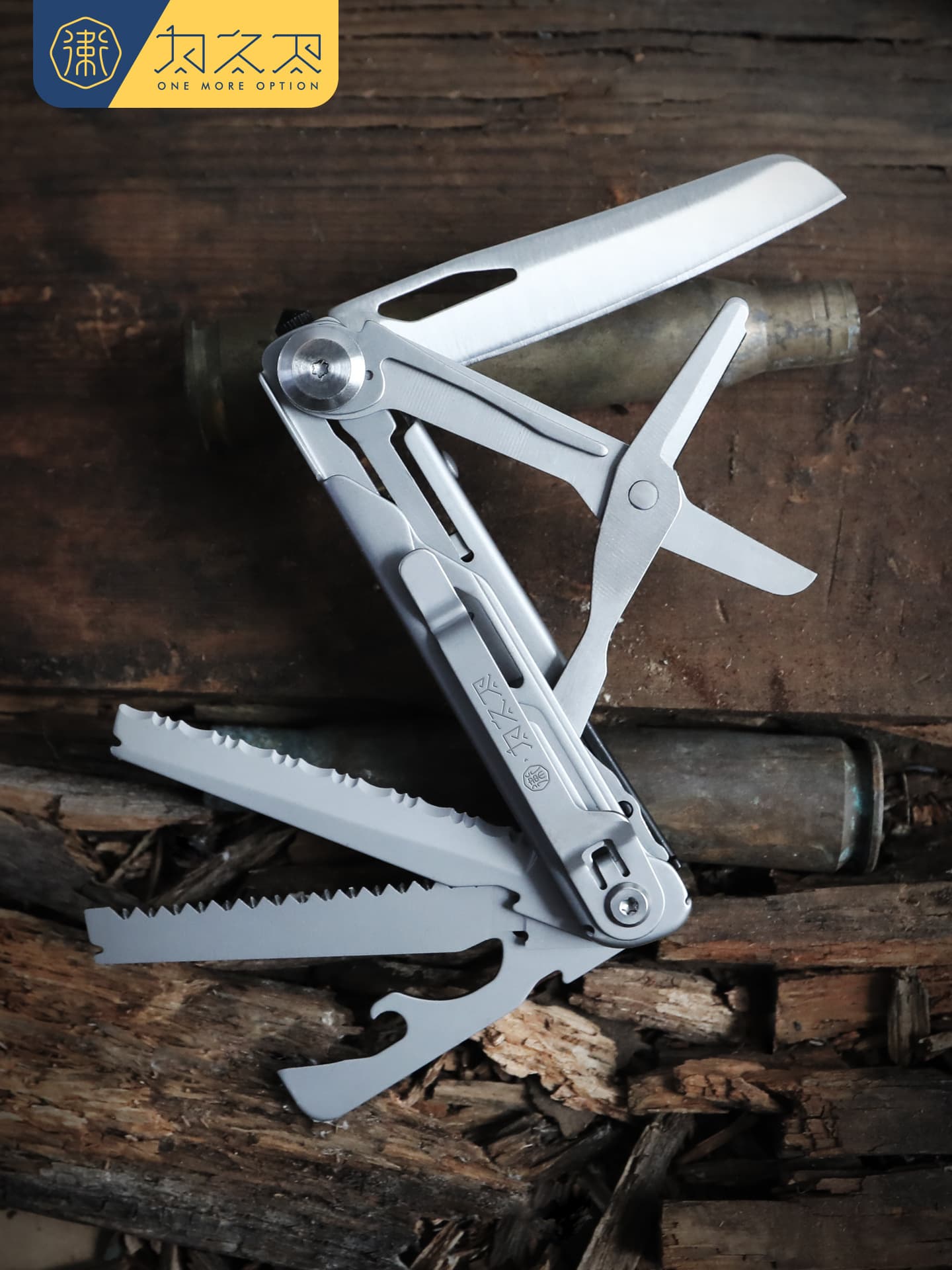 Weizhiwei Pioneer Multi-function Knife Outdoor Folding Knife Swiss Army Knife Portable Tool EDC Car Window Breaker