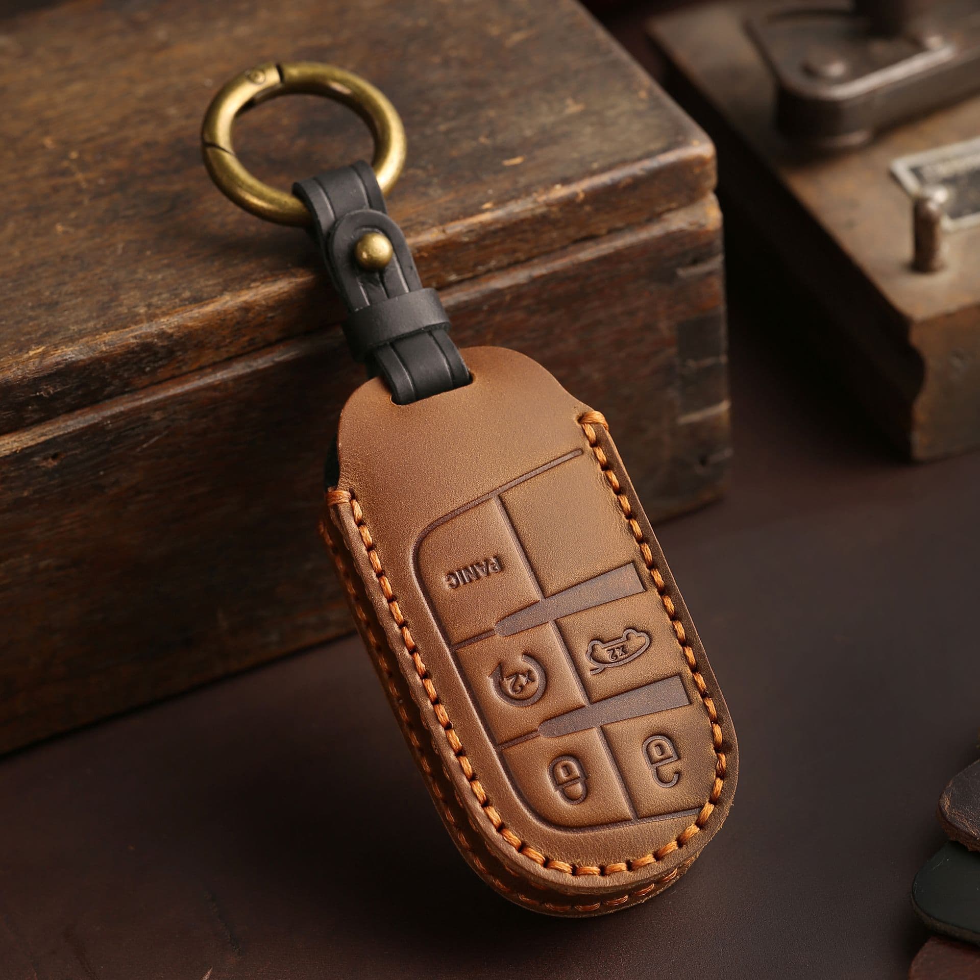 Handmade Leather Key Cover for Jeep Compass Grand Commander Liberty Cherokee Protection Shell Vintage Style Universal Car Key Fob